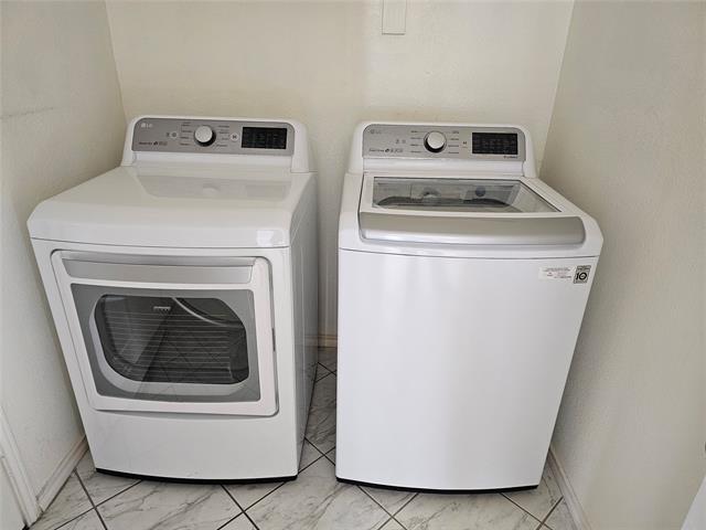 Building Photo - 7783 Park Run Rd