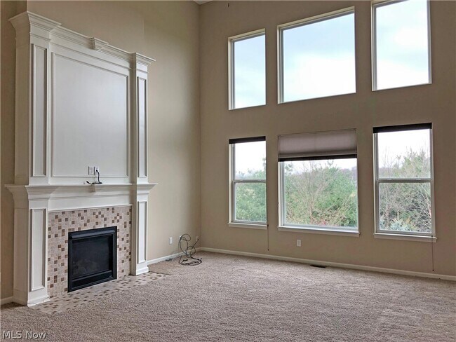 Building Photo - 3696 Kenway Blvd