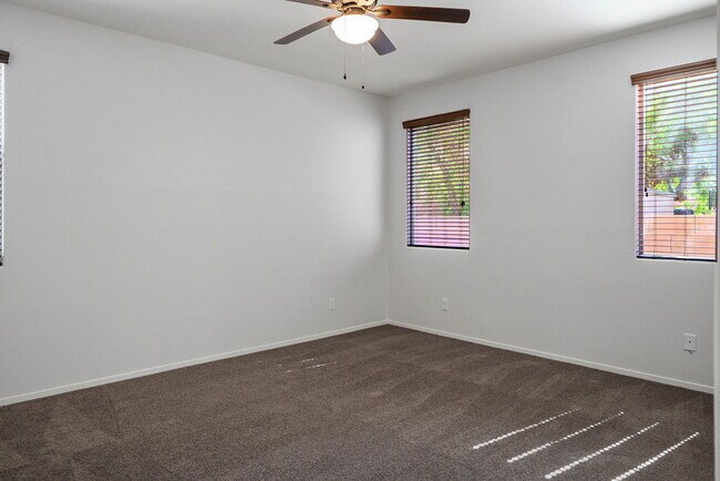 Building Photo - "Charming 3-Bed Oasis with 2 Baths in North Las Vegas – Spacious 1741 Sq Ft!"