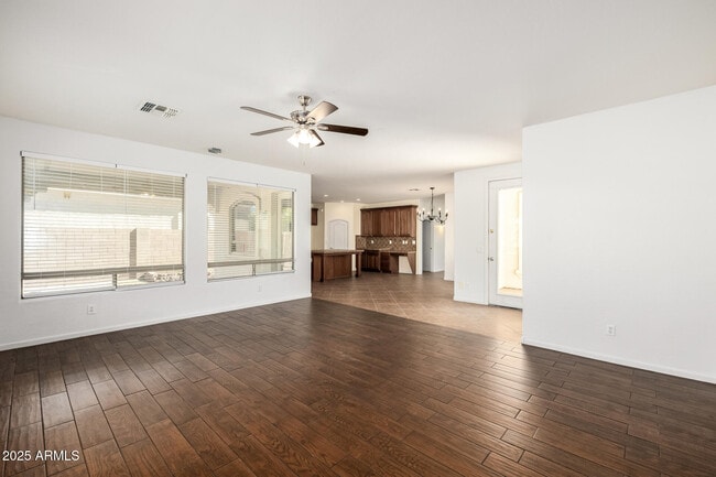 Building Photo - 3712 E Fruitvale Ave