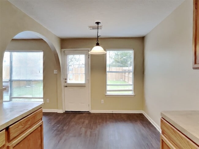 Building Photo - 12935 Garlenda Ln