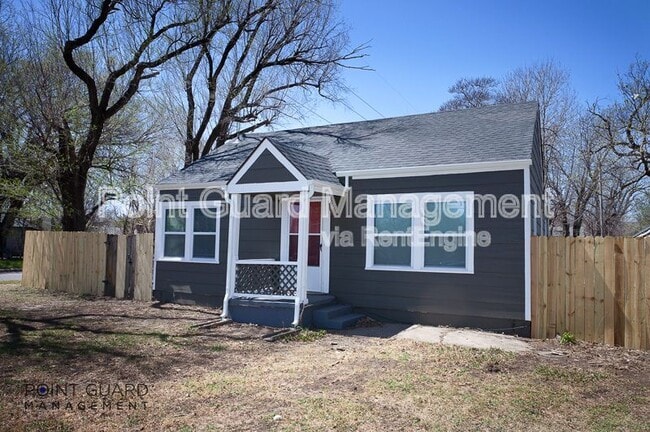 Building Photo - 357 S All Hallows Ave
