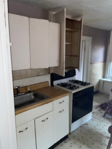 Building Photo - 2140 69th St