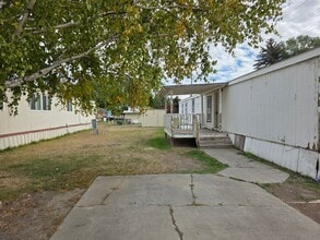 Building Photo - Hath-310