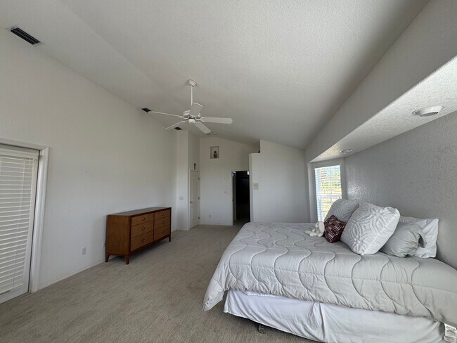 Building Photo - 137 Sportsman Rd