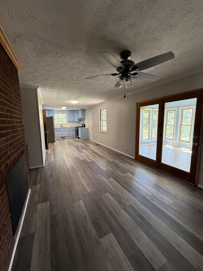 Building Photo - Modern Living Meets Country Charm – Fully ...
