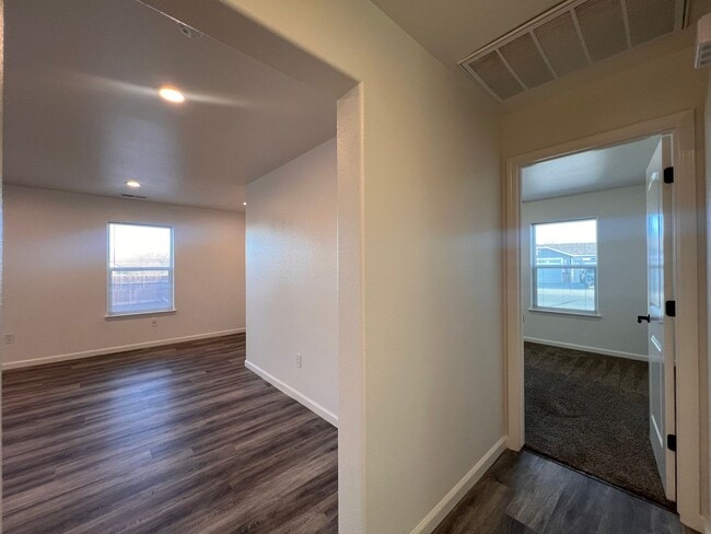 Building Photo - Charming 3 Bedroom, 2 bath, 2 car garage home in Fallon