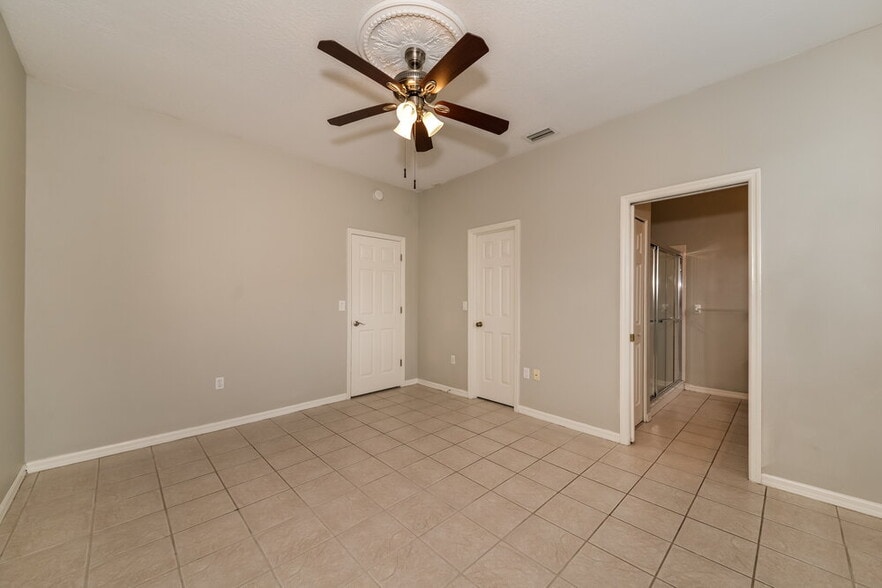 Building Photo - 2129 49th Ave E