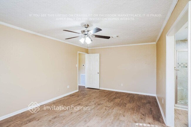 Building Photo - 5803 Old Lodge Dr