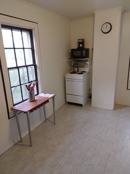 Building Photo - 908 Chestnut St