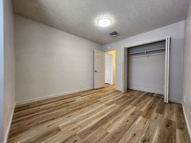 Building Photo - Renovated Cozy 2-Bedroom Duplex | Move In Now – Next Month’s Rent is Waived!