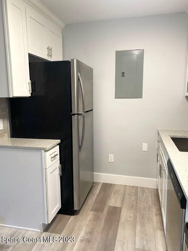 Building Photo - 225 S Tropical Trail