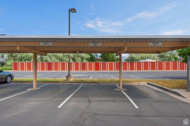 Building Photo - Charming 55+ Condo with Indoor Pool & Mountain Views in American Fork