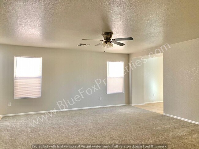 Building Photo - 475 W Calle La Bolita