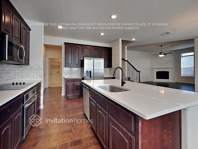 Building Photo - 1504 Smoke Signal Ln