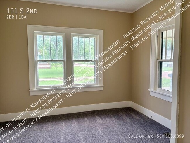 Building Photo - 101 S 2nd-