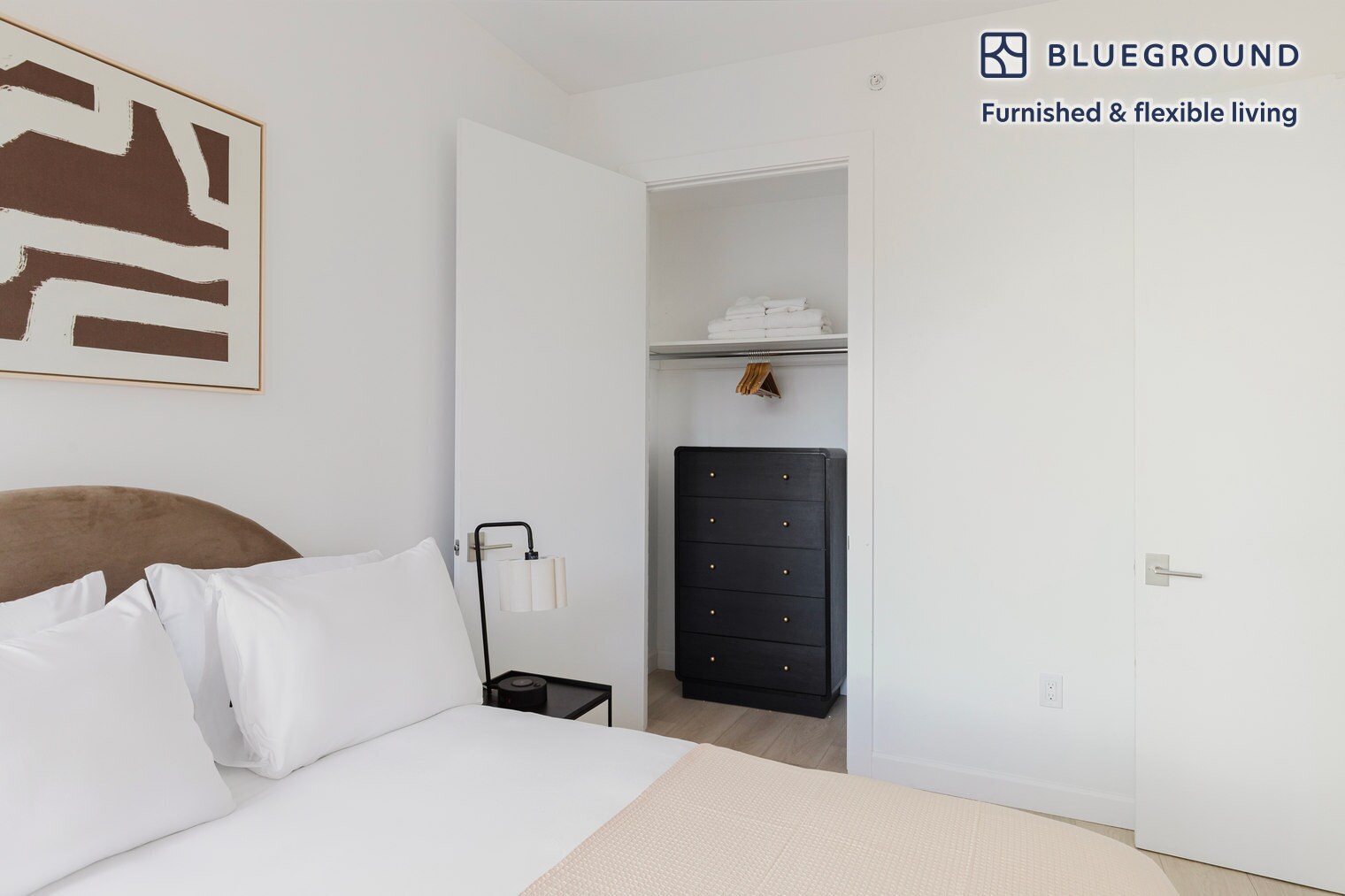 Building Photo - 27-09 44th Dr