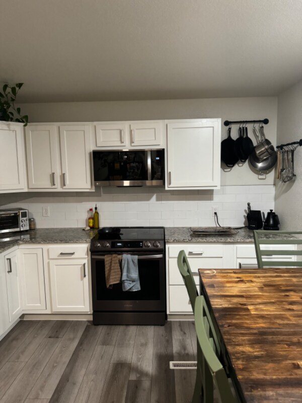 Building Photo - 1523 S Fountain St