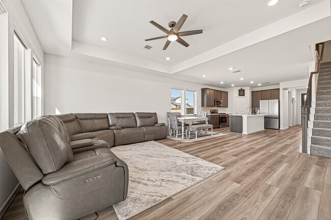 Building Photo - 9747 Pettus Crk Dr