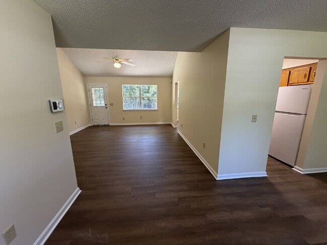 Building Photo - Home for Rent