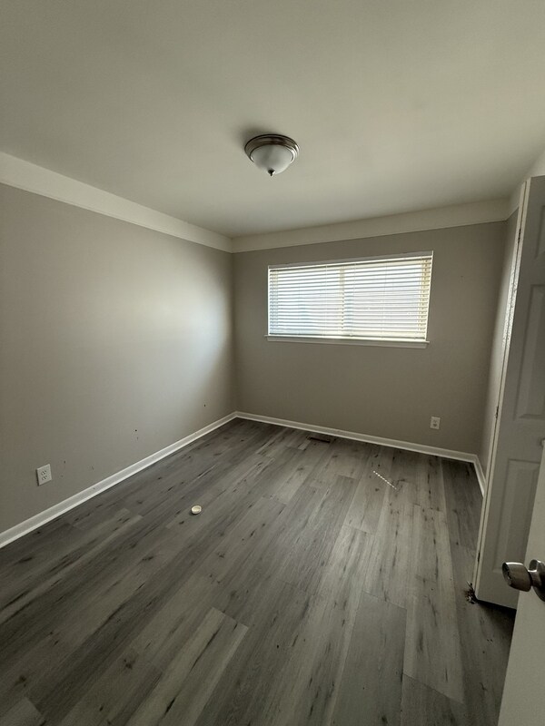 Building Photo - 4712 Weddel St