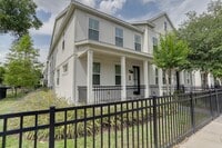 Building Photo - 1401 E Michigan St