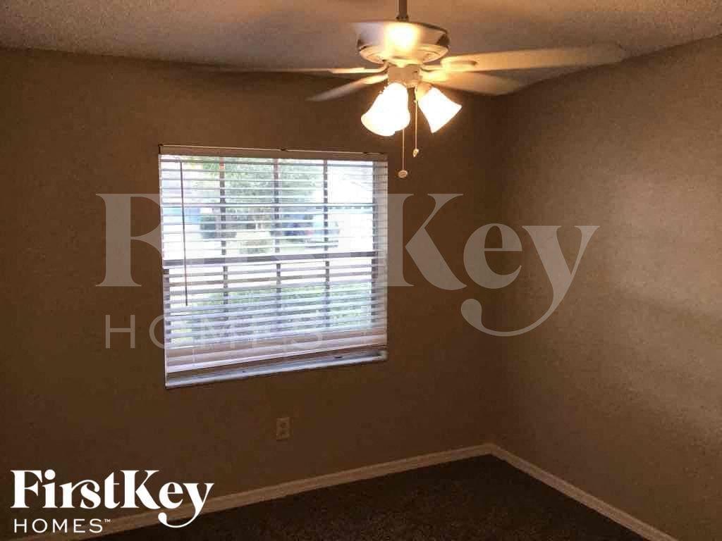 Building Photo - 4718 Westwind Dr