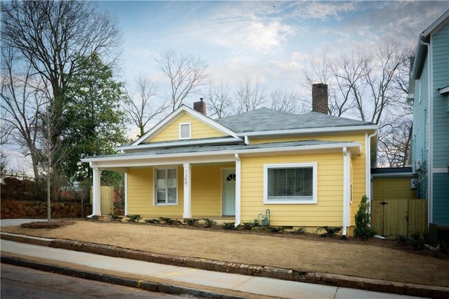 Primary Photo - 1359 Finley St NE