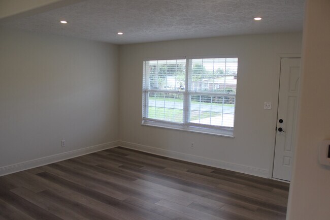 Building Photo - 1809 Georgia Ct