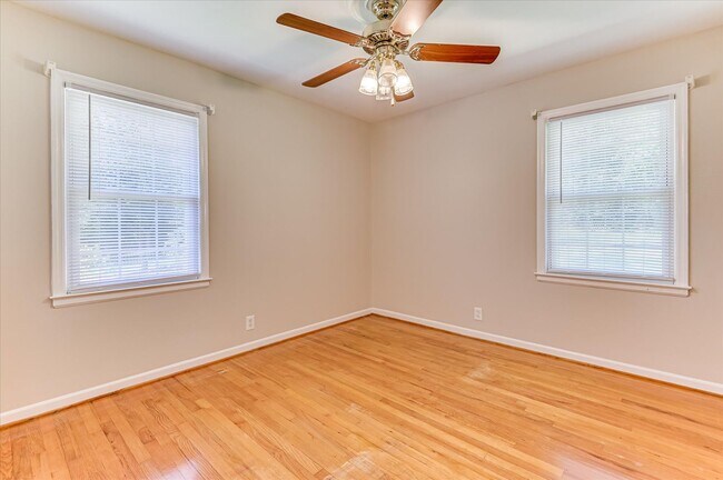 Building Photo - 2705 Bolling Rd