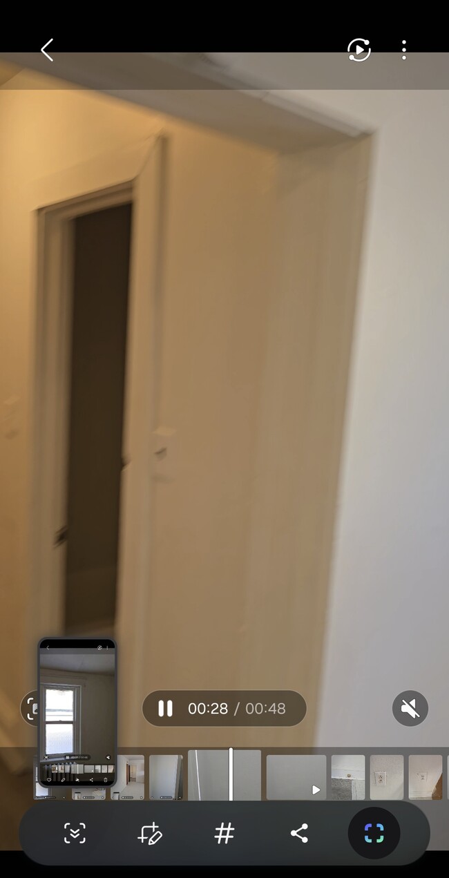 Building Photo - 2318 Upland St