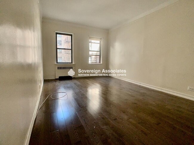 Floorplan - 4700 Broadway