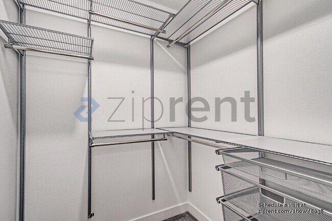 Building Photo - 1896 S Westside Dr