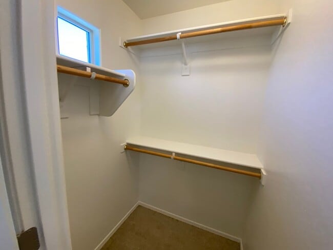 Building Photo - 2 Week Free Rent - Chandler Gem!