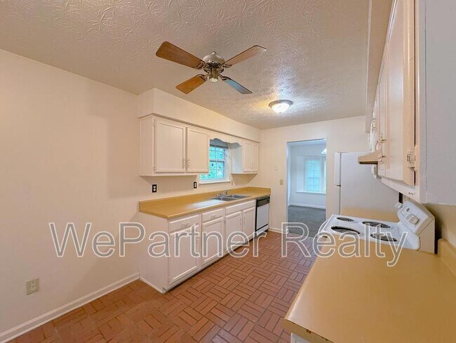 Building Photo - 7416 Dartmouth Ct