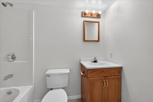 Building Photo - 18 Spring Song Ct