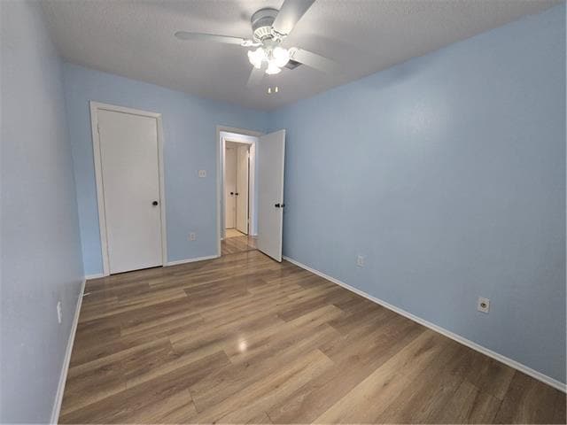 Building Photo - 305 E Club Dr