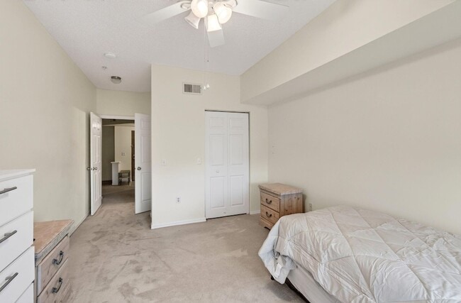 Building Photo - 3415 Tuscany Way