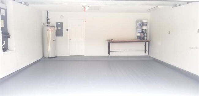 Building Photo - 568 Carrigan Ave
