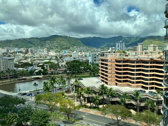 Building Photo - 1837 Kalakaua Ave