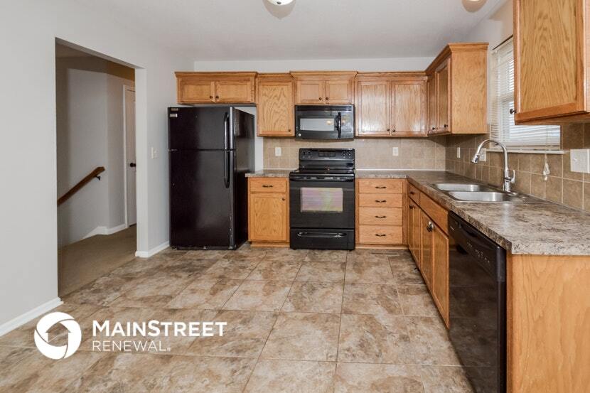 Building Photo - 1415 NW Hilltop Ln