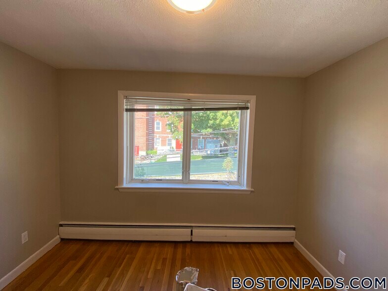 Building Photo - 50 Evergreen St