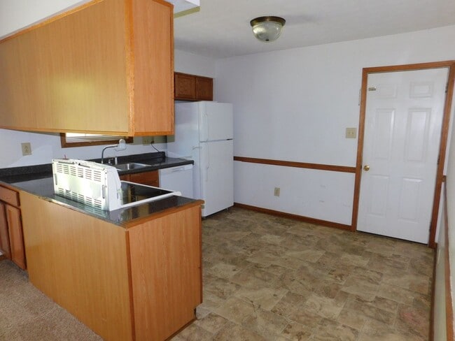 Building Photo - 512 Cougar Pl