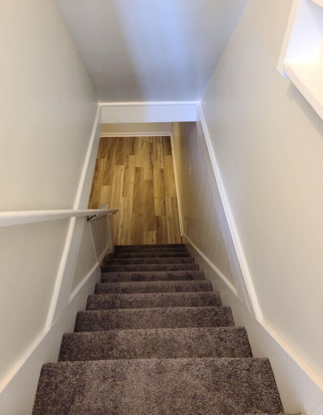 Building Photo - 4443 Scotia Rd