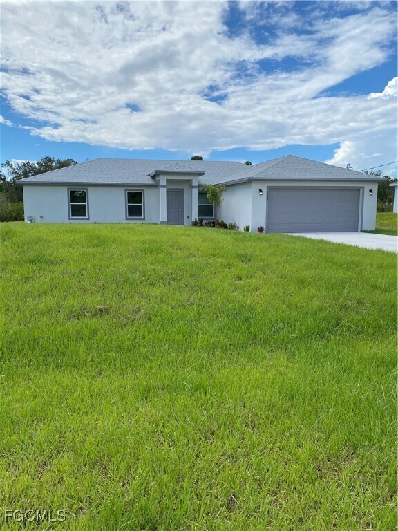 Primary Photo - 1867 Maiden St