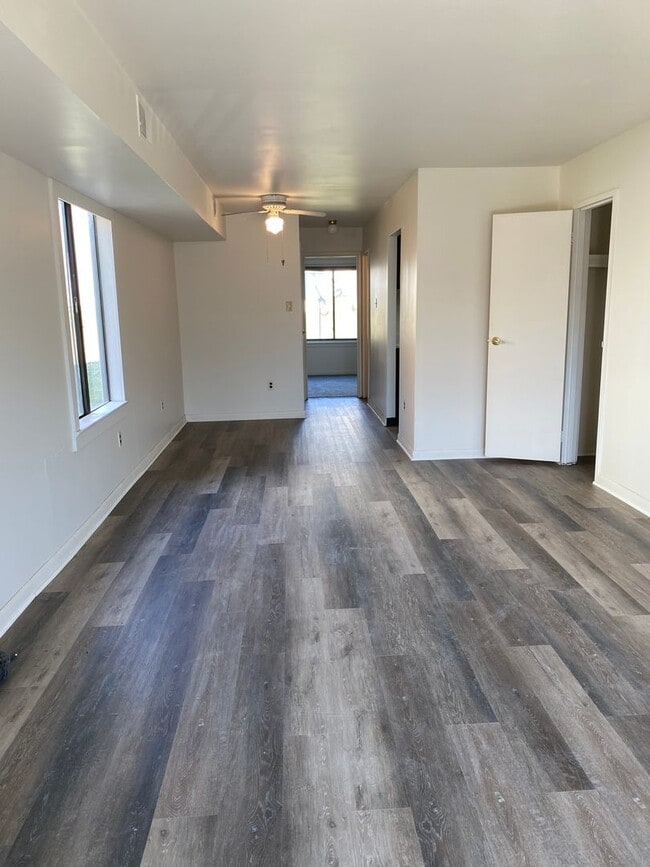 Building Photo - 1 BR / 1 BA Apartment in Mt. Joy!
