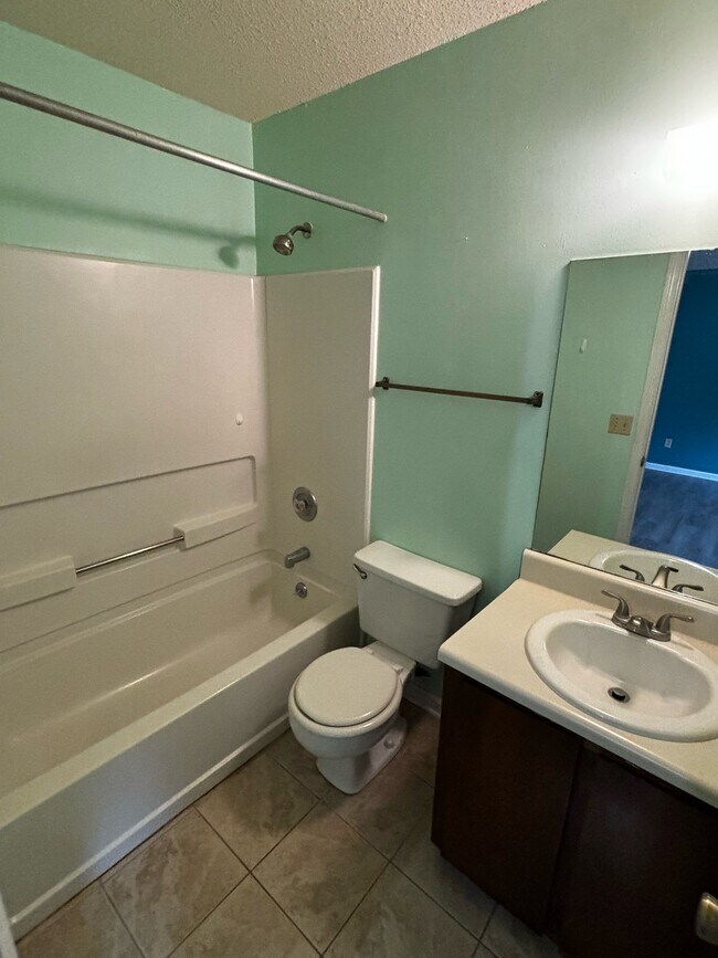 Building Photo - 728 Timber Ridge Trail