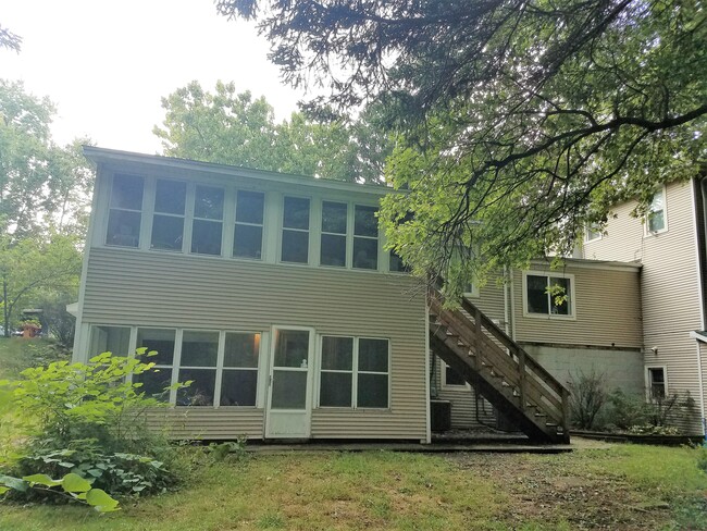 Building Photo - 45 Leitch Dr