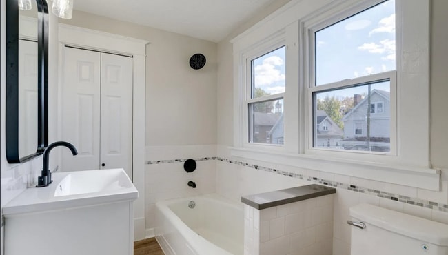 Building Photo - Stylish 3-Bed Home with Private Patio, Basement & Off-Street Parking in Cincinnati