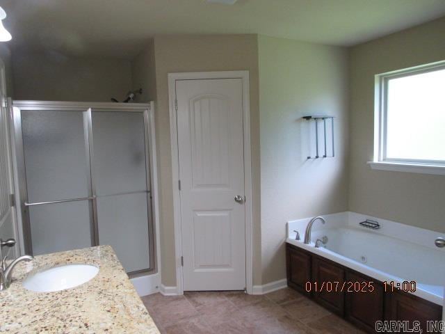 Building Photo - 2755 Gladstone Dr